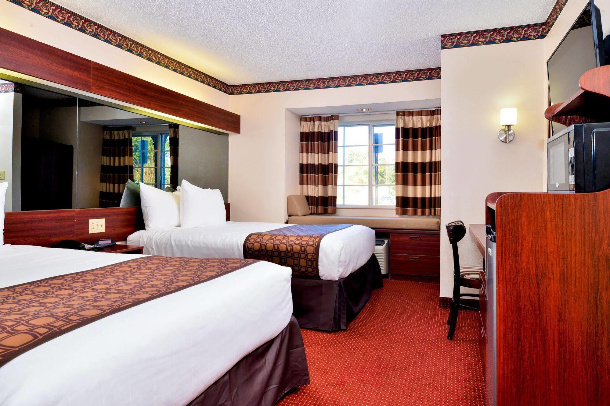 Microtel & By Wyndham Savannah/pooler 3* Pooler